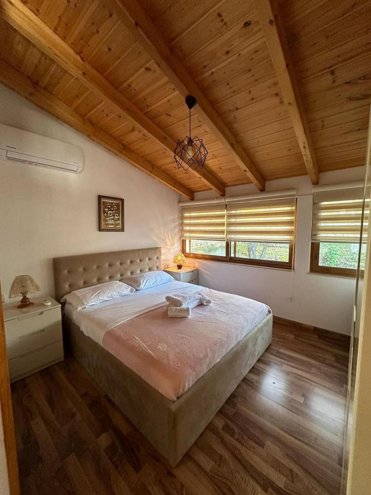 Alimeti Guesthouse Берат Екстер'єр фото